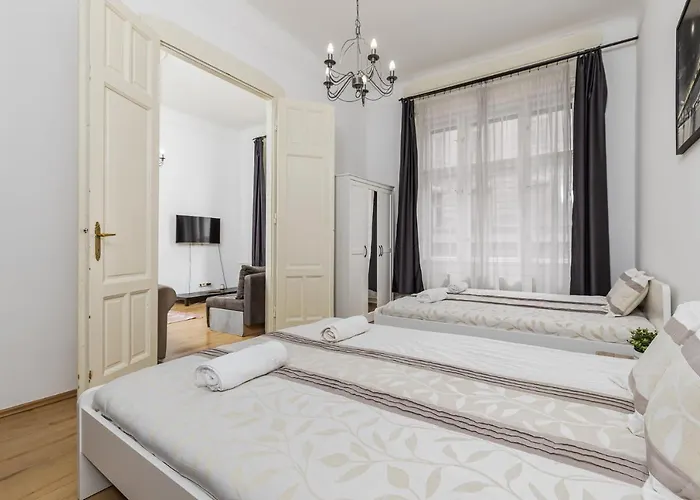 Апартаменты Real Wesselenyi *